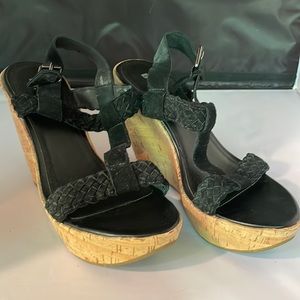 Black BP wedges